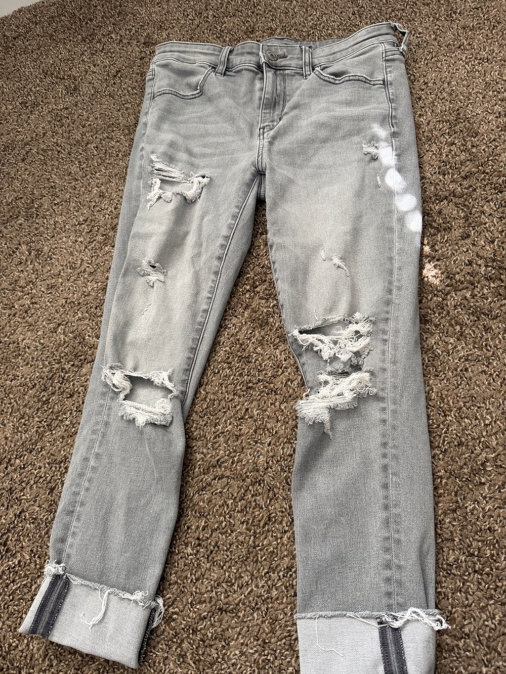 American Eagle Outfitters Light Gray Distressed Jeans
